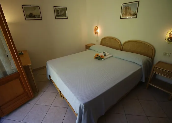 Апартаменты Teresa Порт-Аццурро