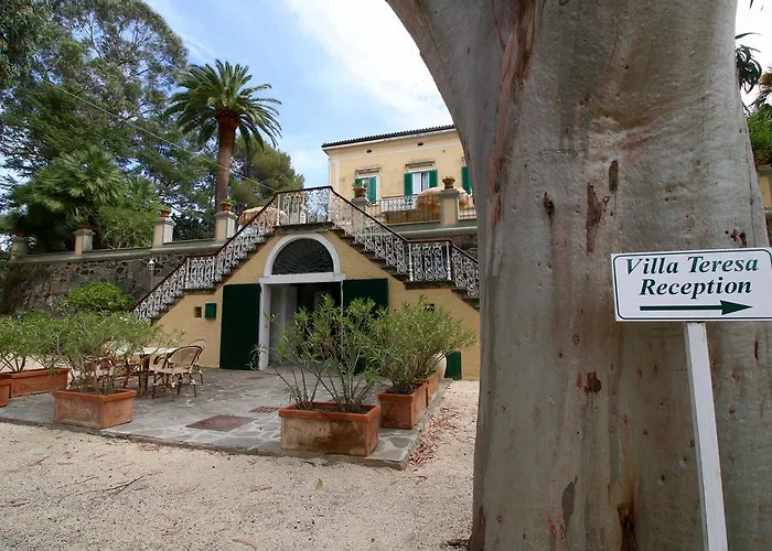 Teresa Порт-Аццурро